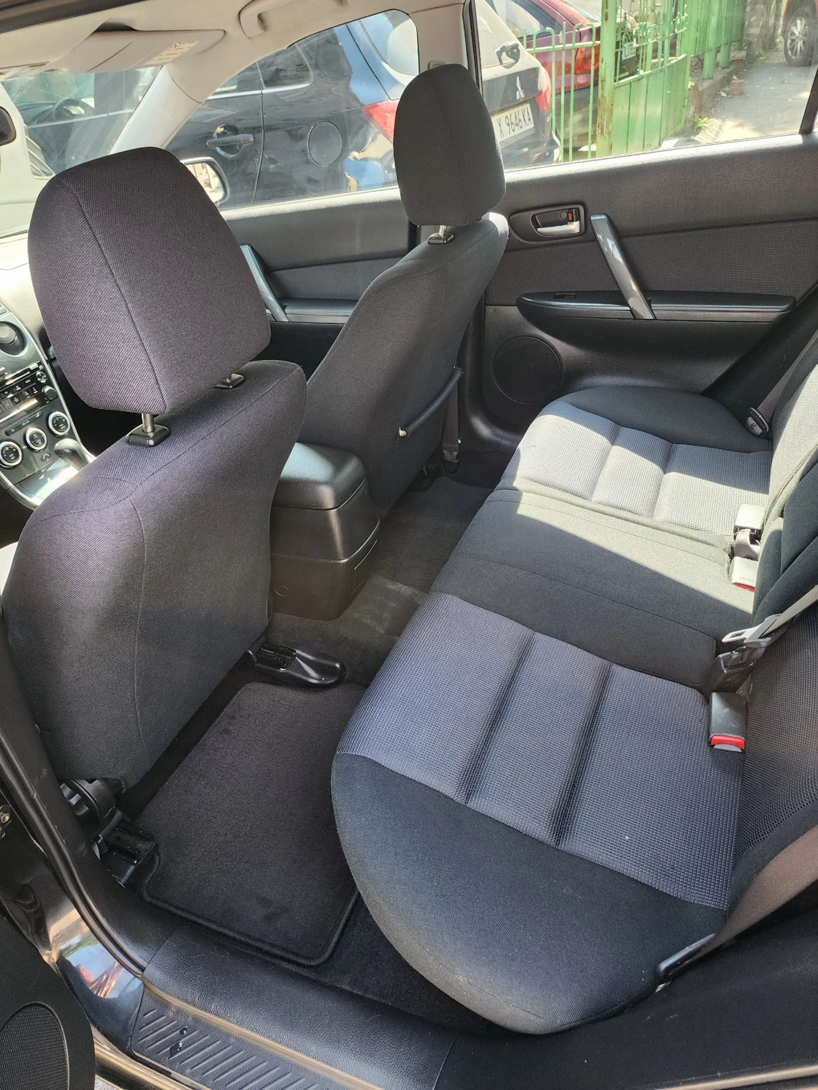 Mazda 6 2.0i, снимка 8 - Автомобили и джипове - 55048634