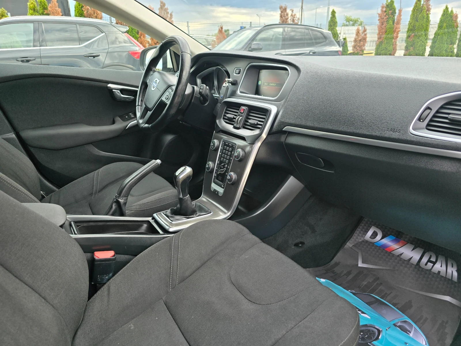 Volvo V40 1.6 Лизинг ; Бартер, снимка 10 - Автомобили и джипове - 55223191