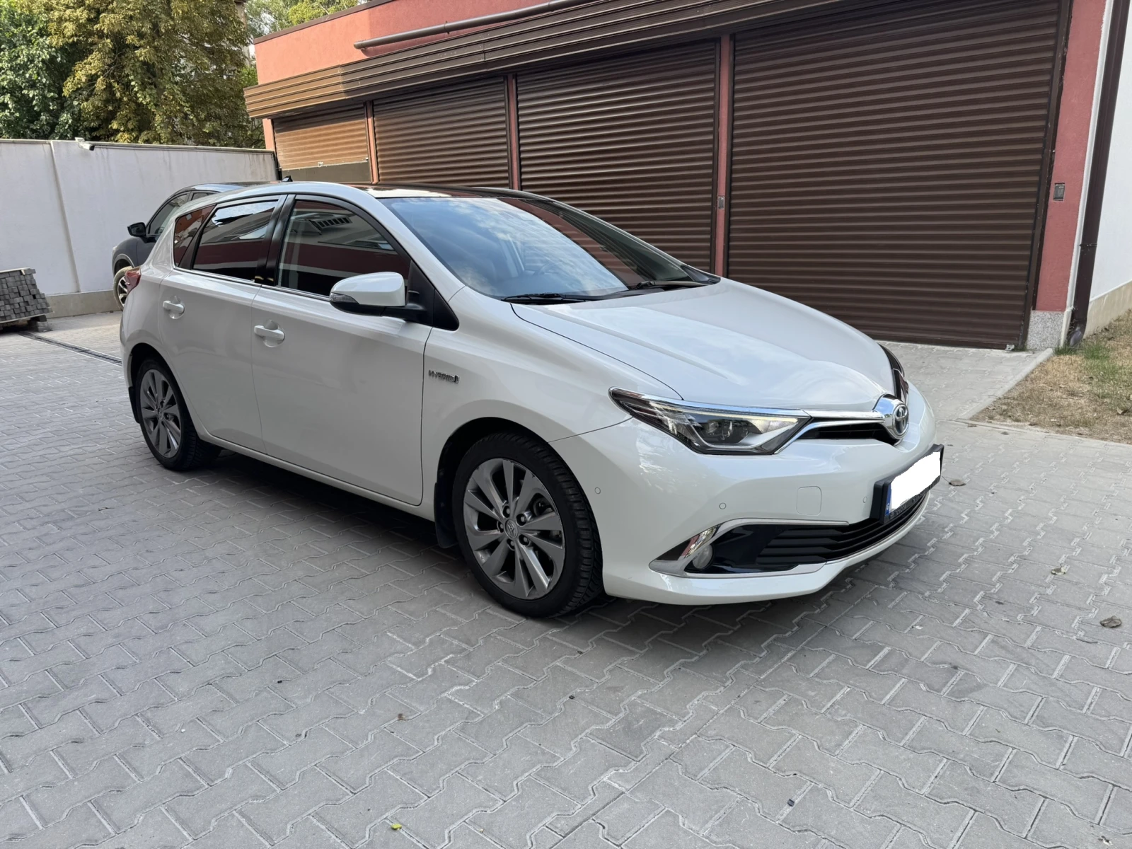 Toyota Auris, снимка 7 - Автомобили и джипове - 56155759