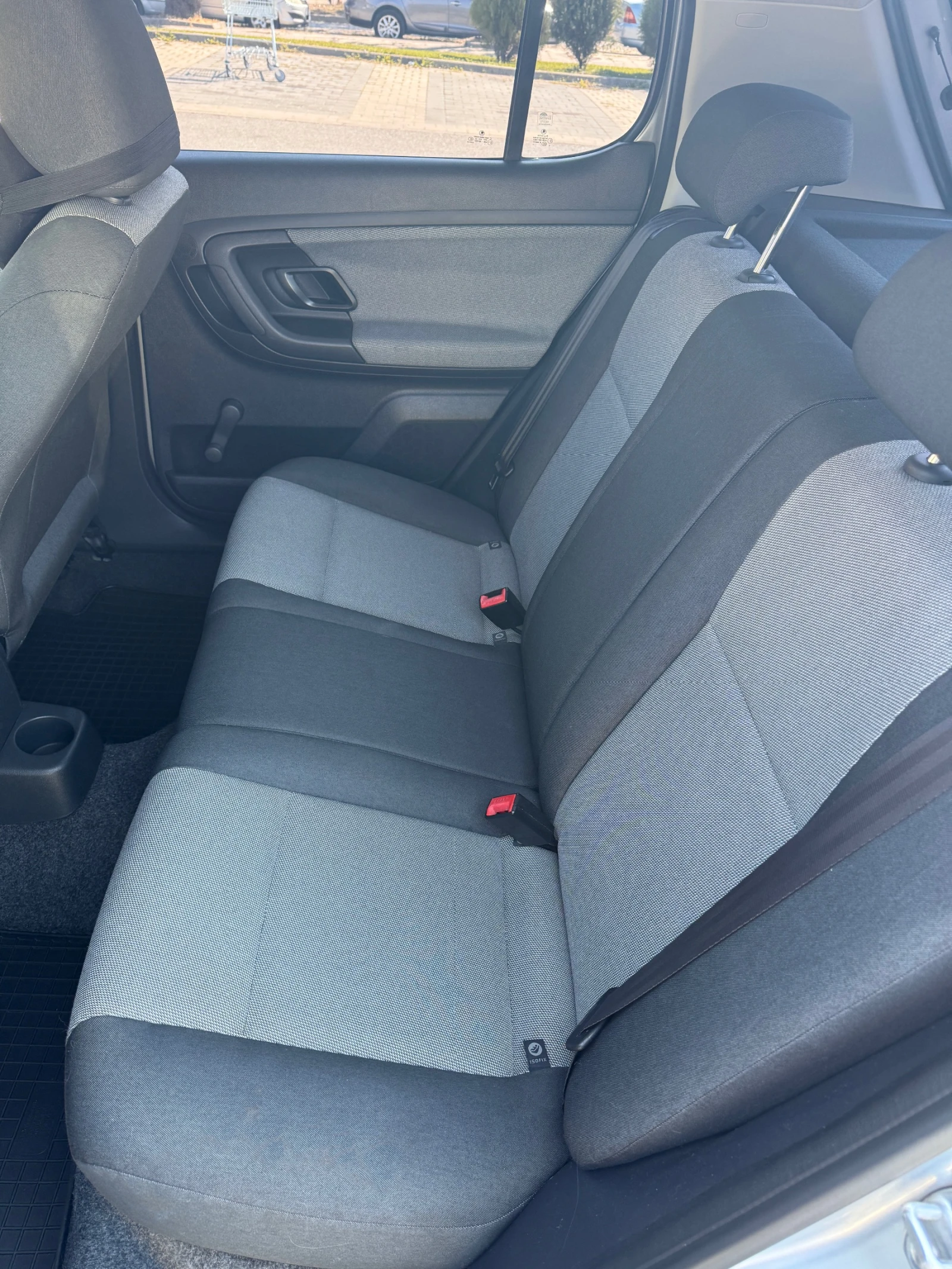 Skoda Fabia 1.4 MPI, 16V, ГИ, снимка 10 - Автомобили и джипове - 56156272