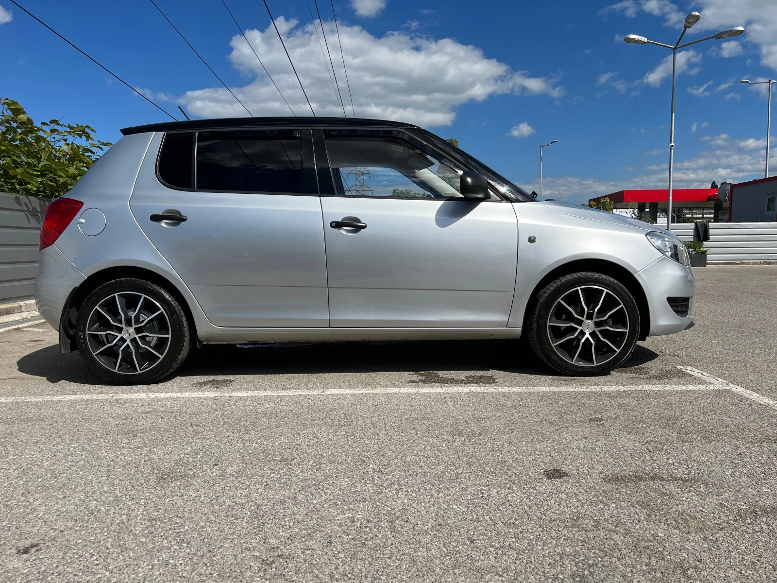 Skoda Fabia 1.4 MPI, 16V, ГИ, снимка 2 - Автомобили и джипове - 56156272