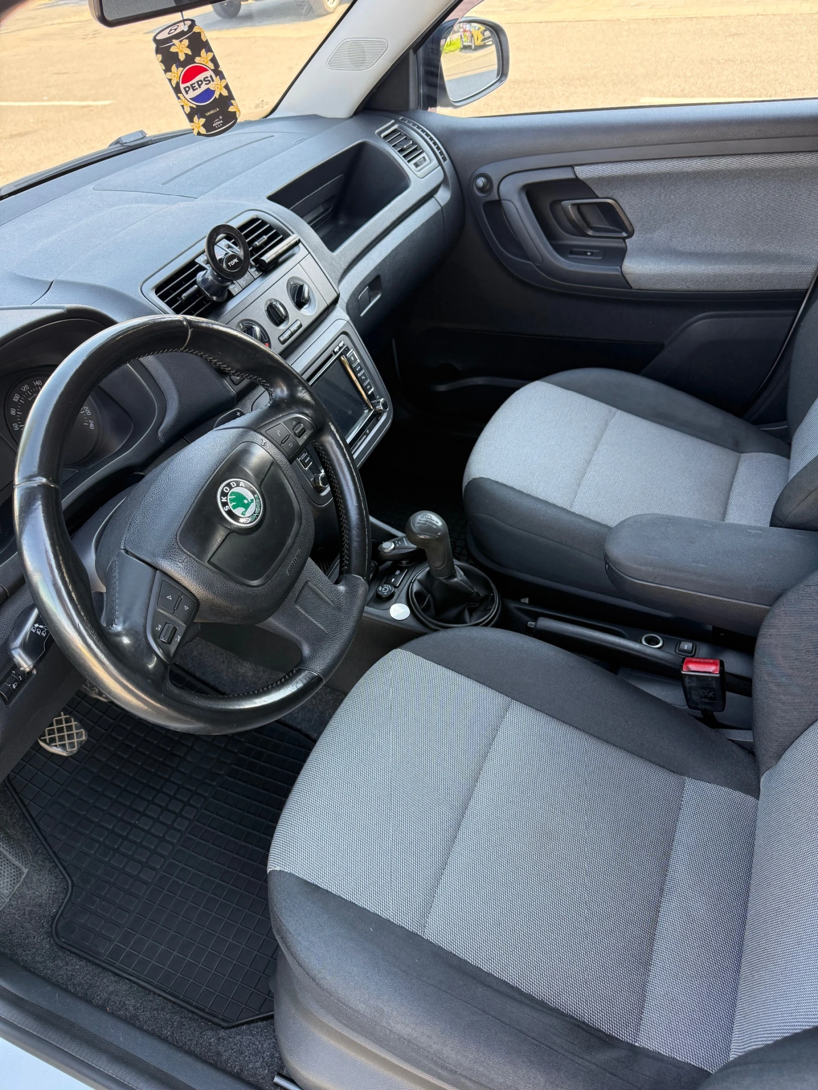 Skoda Fabia 1.4 MPI, 16V, ГИ, снимка 9 - Автомобили и джипове - 56156272