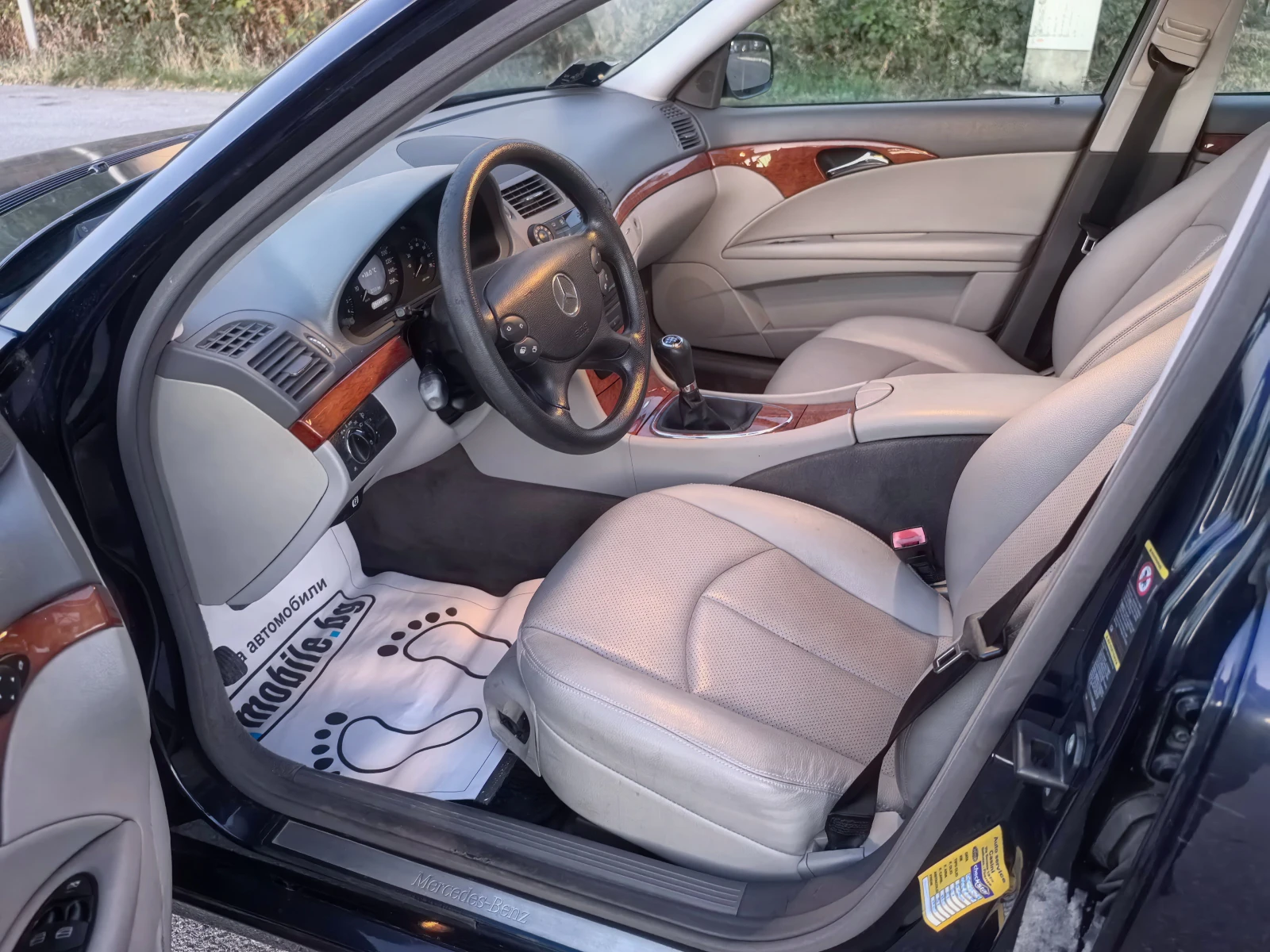 Mercedes-Benz E 200 E200 Kompressor, снимка 10 - Автомобили и джипове - 56303303