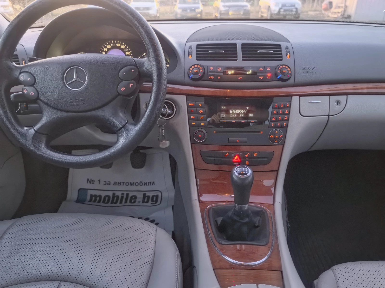Mercedes-Benz E 200 E200 Kompressor, снимка 15 - Автомобили и джипове - 56303303
