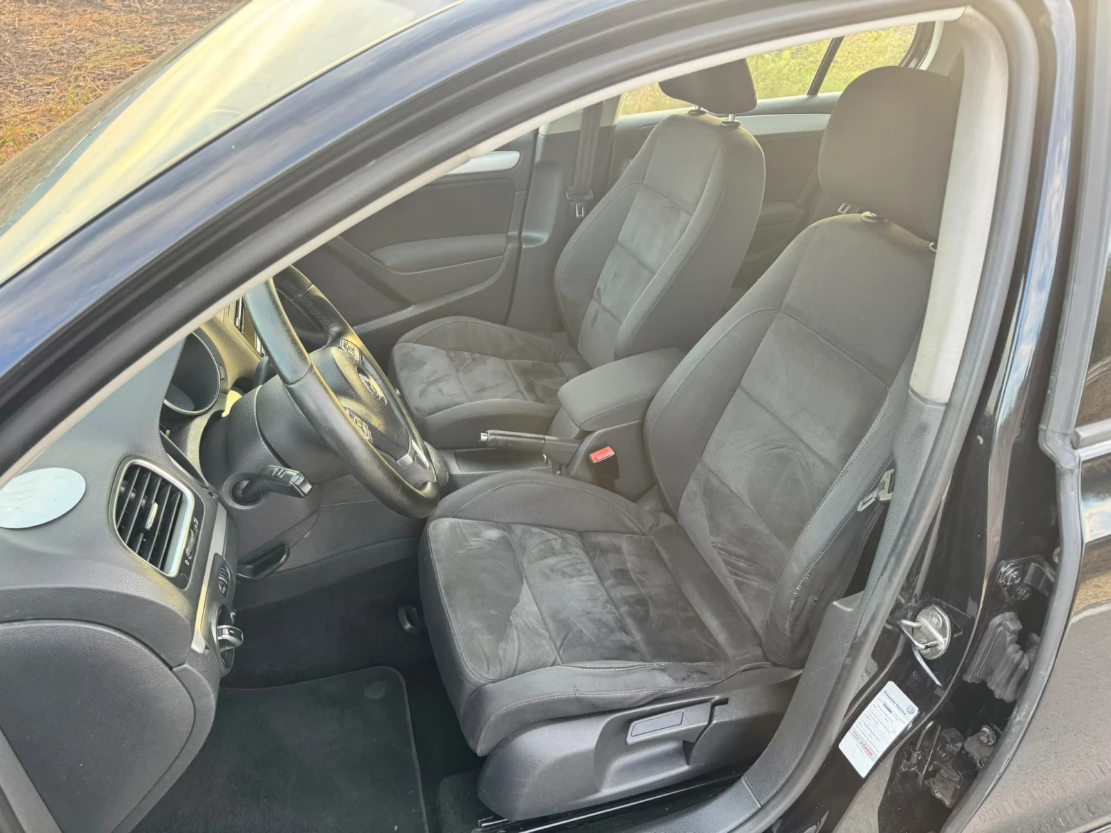VW Golf 1.6 i, LPG , снимка 7 - Автомобили и джипове - 56377008