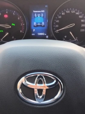 Toyota C-HR 1.2БЕНЗИН 131к.с.4х4 , снимка 15