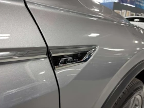 VW Tiguan R-LINE| 4MOTION| NAV| FENDERAUDIO| PANOROOF| LEATH - 22600 € / 44201.76 лв. - 19549025 5