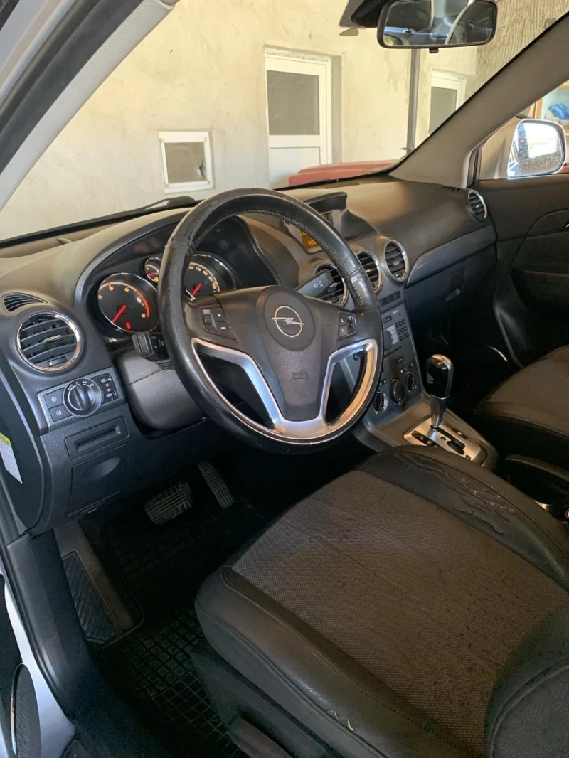 Opel Antara, снимка 4 - Автомобили и джипове - 48522517