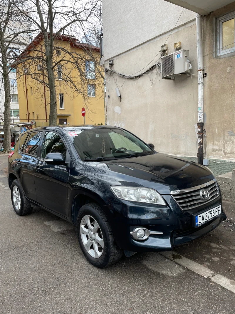 Toyota Rav4, снимка 1 - Автомобили и джипове - 48674588