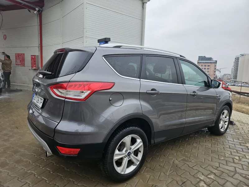 Ford Kuga 2.0Tdci, снимка 7 - Автомобили и джипове - 49147818