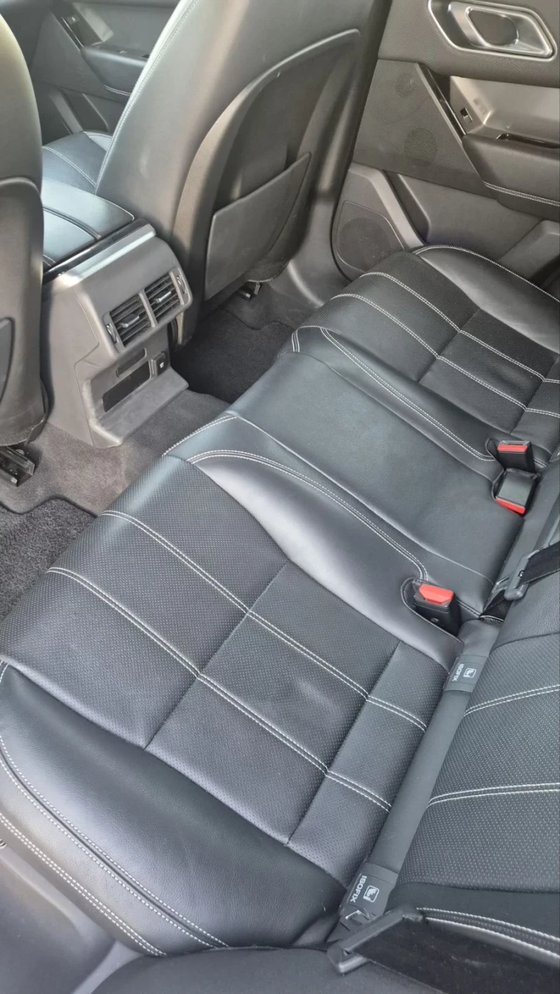 Land Rover Range Rover Velar FULL ЕКСТРИ, РЕАЛНИ КМ, СЕРВИЗНА ИСТОРИЯ, снимка 12 - Автомобили и джипове - 52486583