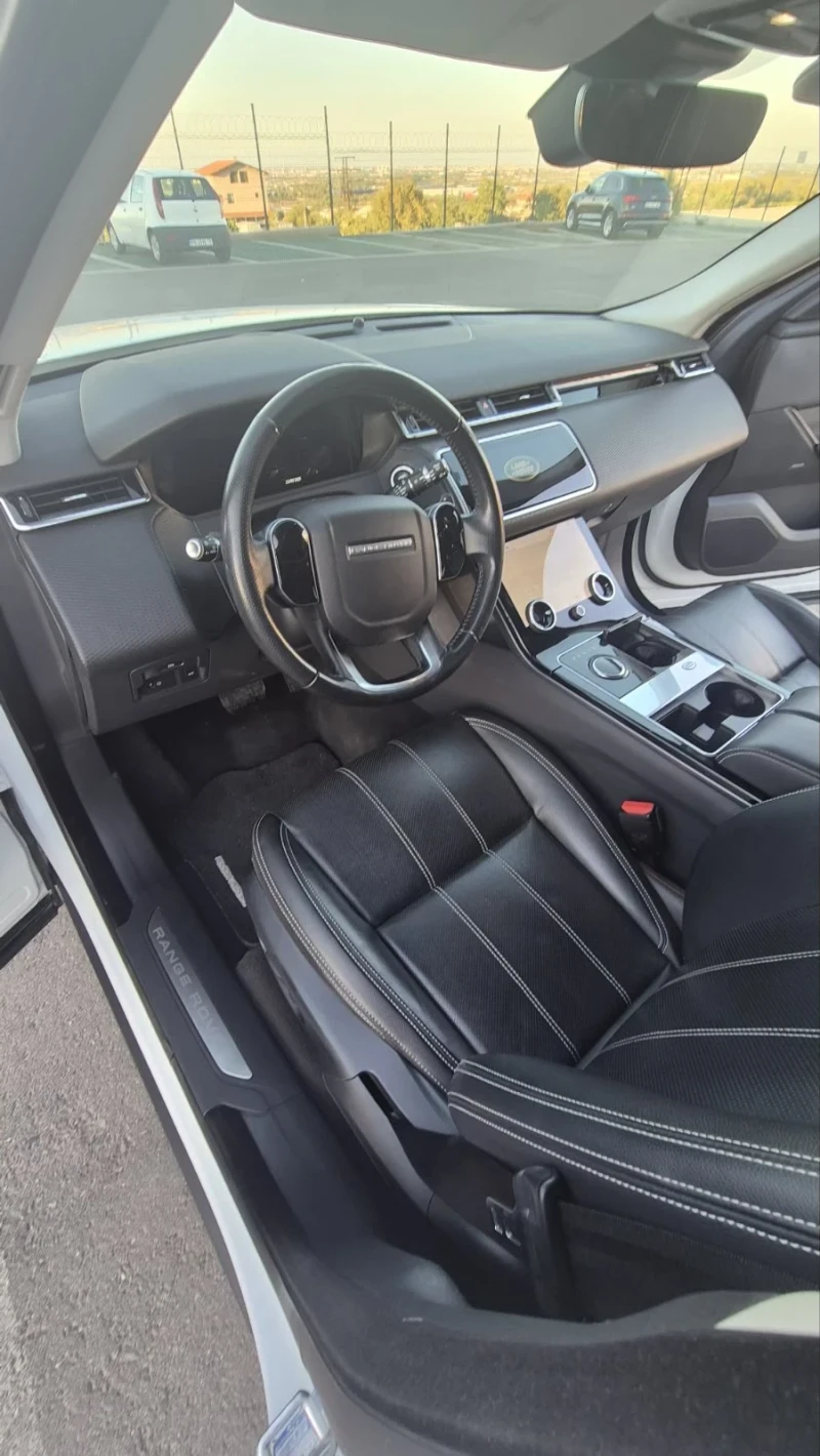 Land Rover Range Rover Velar FULL ЕКСТРИ, РЕАЛНИ КМ, СЕРВИЗНА ИСТОРИЯ, снимка 11 - Автомобили и джипове - 52486583