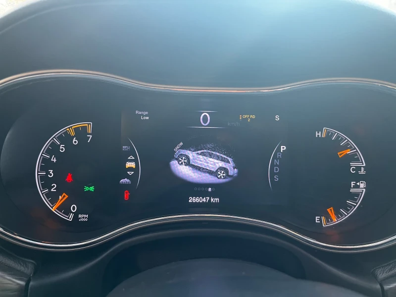 Jeep Grand cherokee Summit HEMI 5.7l, снимка 9 - Автомобили и джипове - 52670723