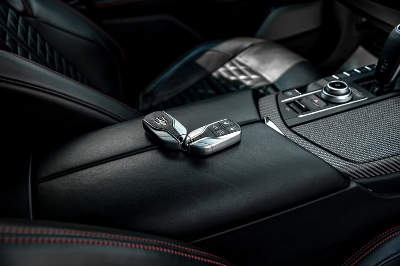 Maserati Levante CARFAX* АВТОФИНАНСИРАНЕ* БЕЗ ПЪРВОНАЧАЛНА ВНОСКА* , снимка 17 - Автомобили и джипове - 52909385