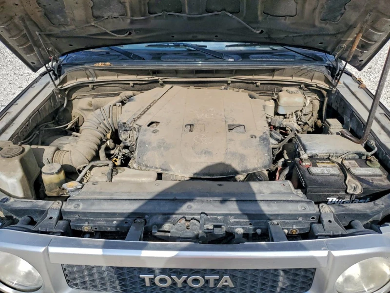 Toyota Fj cruiser 4WD, снимка 11 - Автомобили и джипове - 53330224