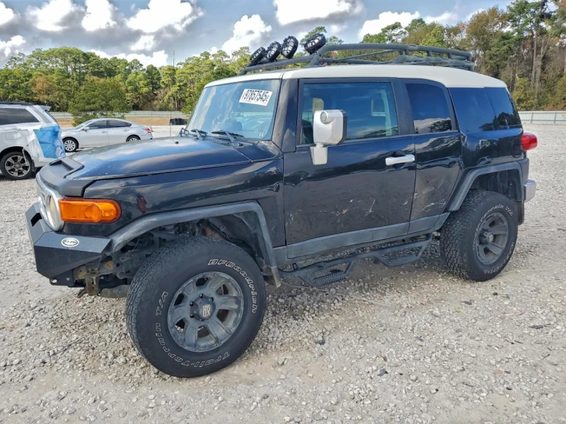 Toyota Fj cruiser 4WD, снимка 2 - Автомобили и джипове - 53330224