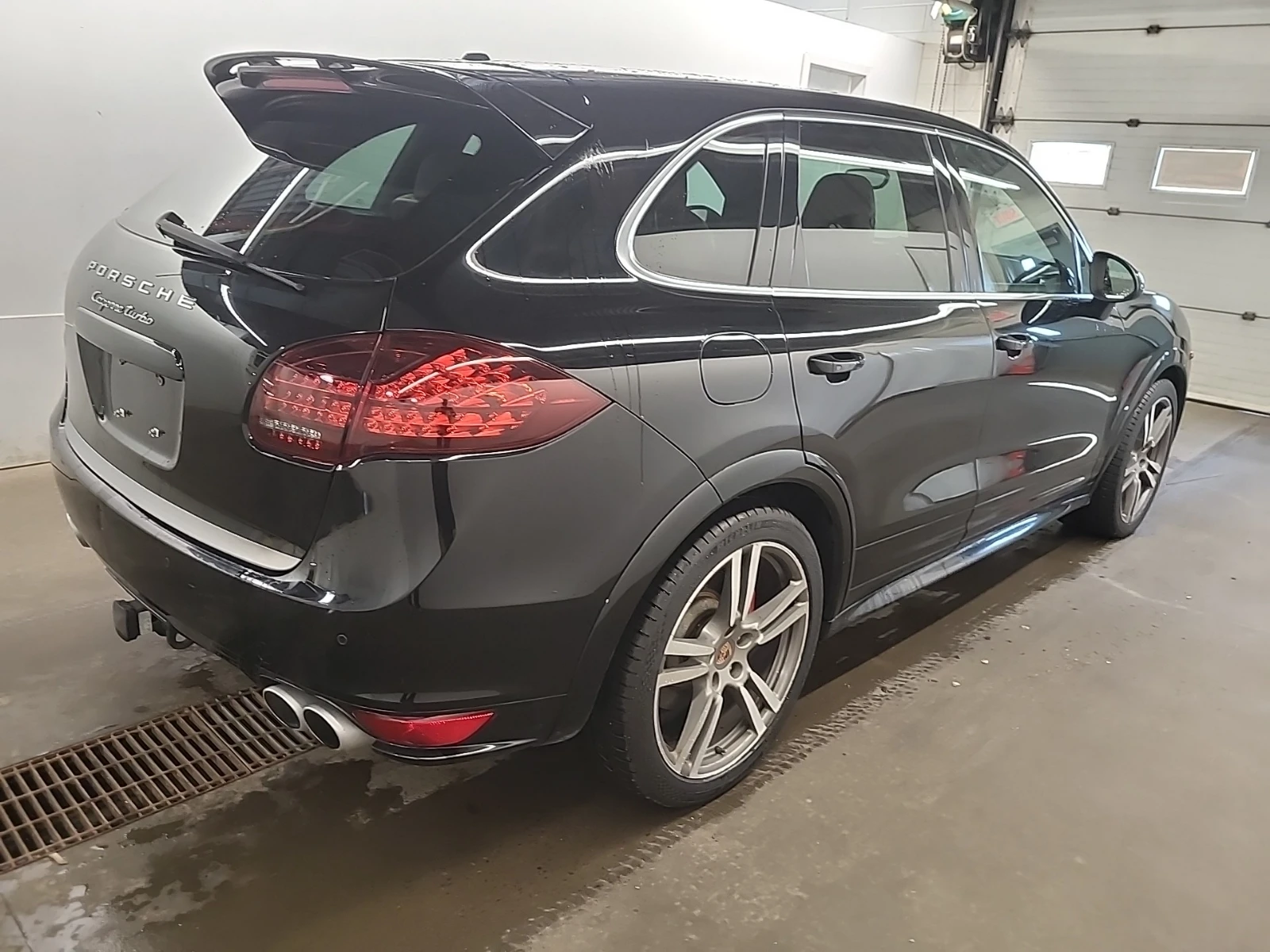 Porsche Cayenne * TURBO* * АвтоКредит*  - изображение 3