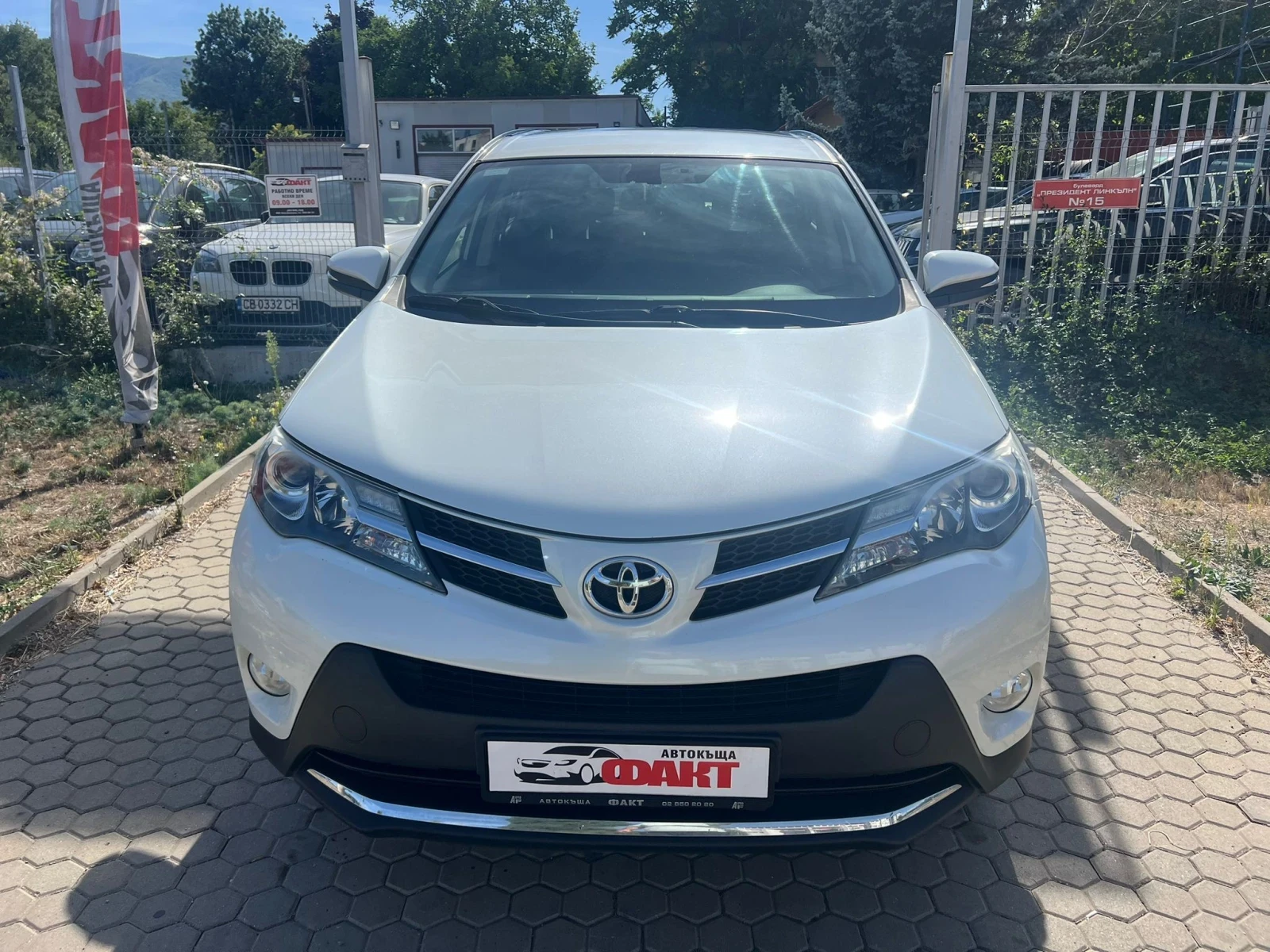 Toyota Rav4 2.0D-4D/NAVI - изображение 2