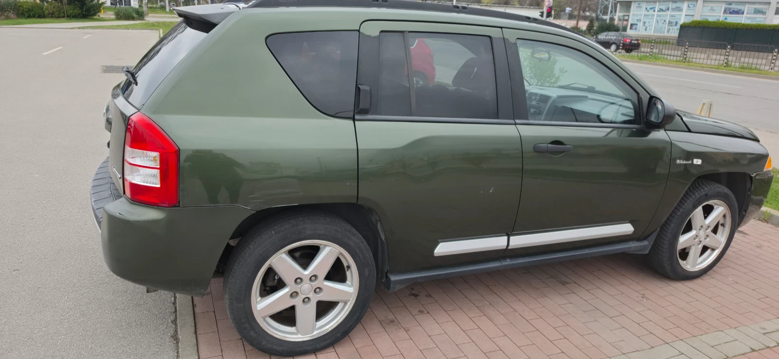 Jeep Compass 2.0 140кс, снимка 6 - Автомобили и джипове - 54167094