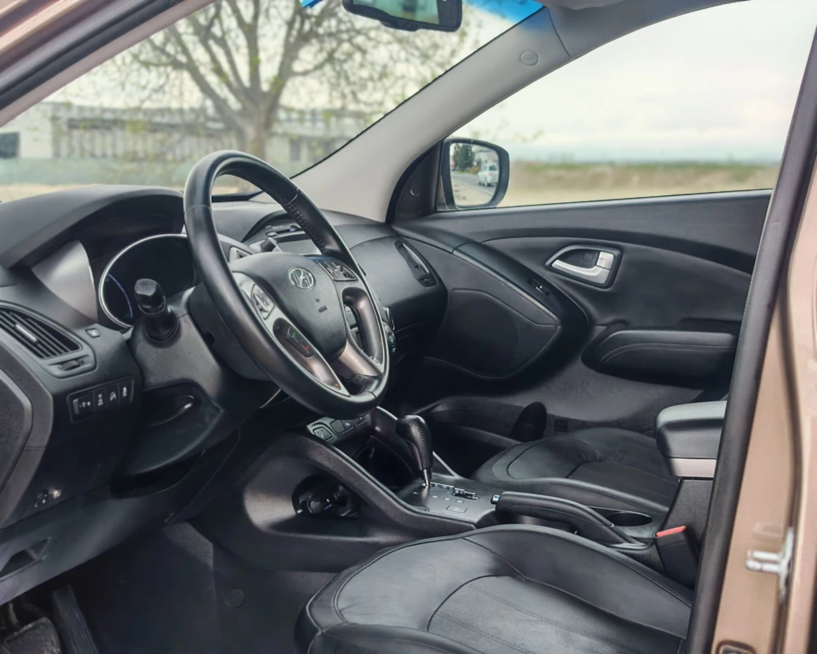 Hyundai IX35 2.0 136 �.�.  �������! 4�4!��������! ����!  | Mobile.bg � ����������� 8