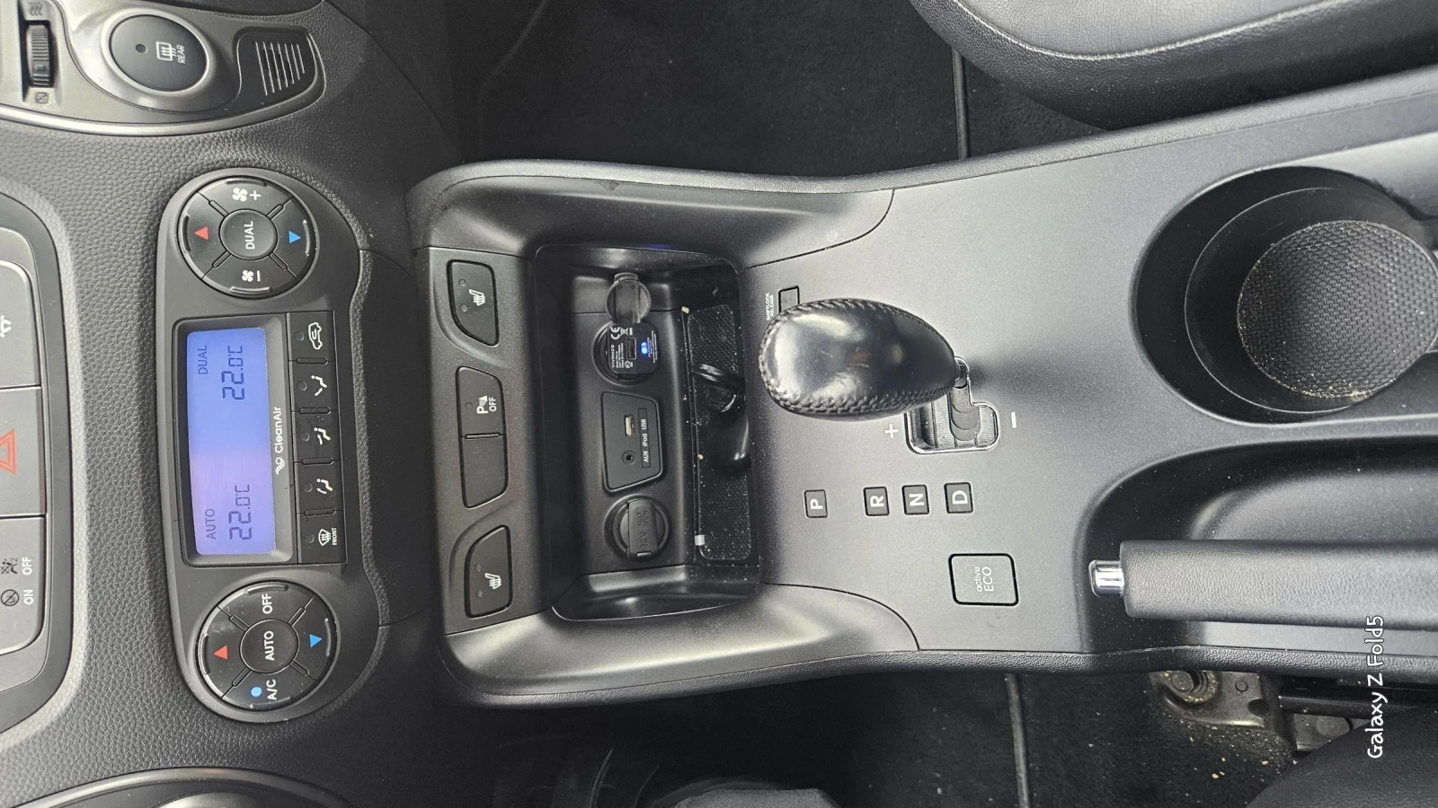 Hyundai IX35, снимка 12 - Автомобили и джипове - 54330630