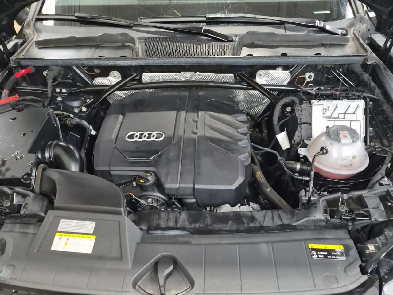 Audi Q5 ПОДГРЕВИ| NAVI| 2 КЛЮЧА| , снимка 9 - Автомобили и джипове - 54454167