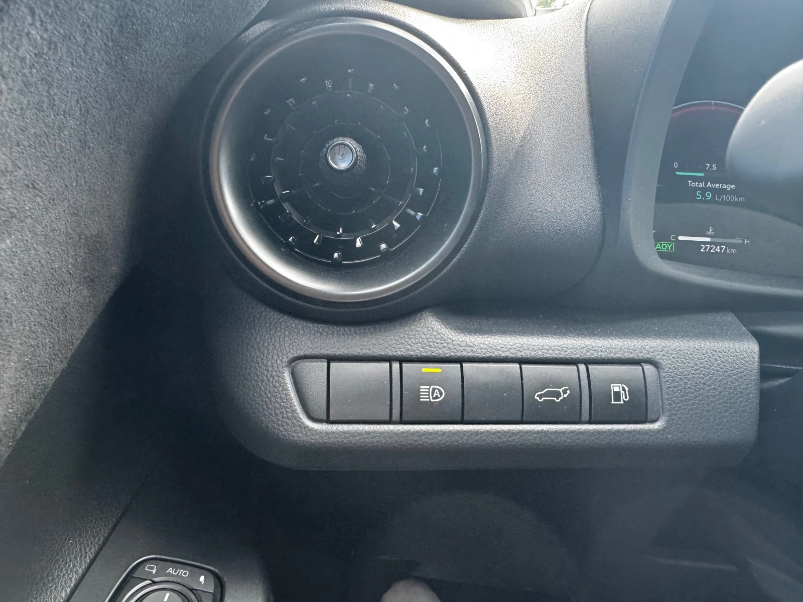 Toyota C-HR, снимка 15 - Автомобили и джипове - 54968275