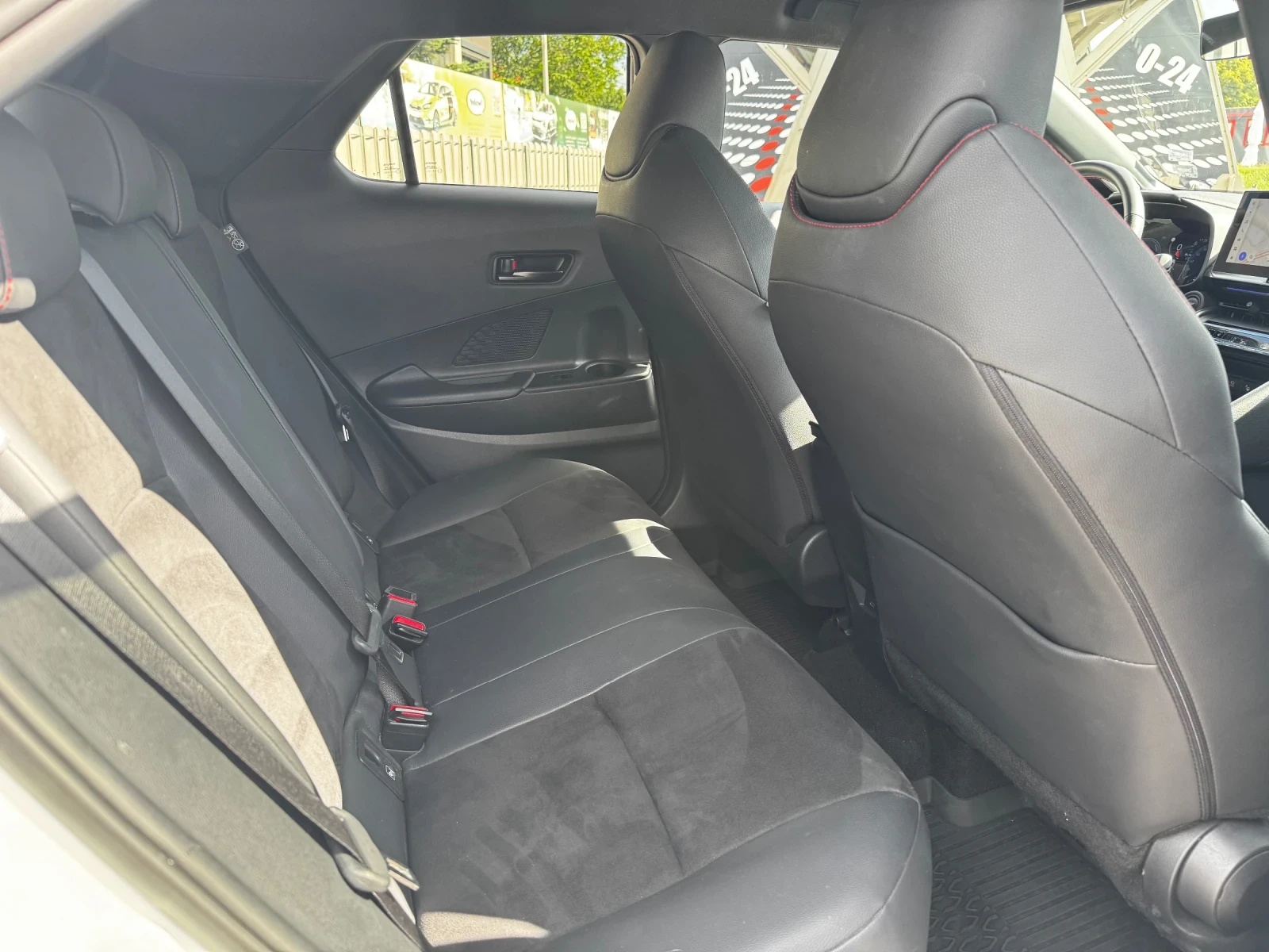 Toyota C-HR, снимка 10 - Автомобили и джипове - 54968275