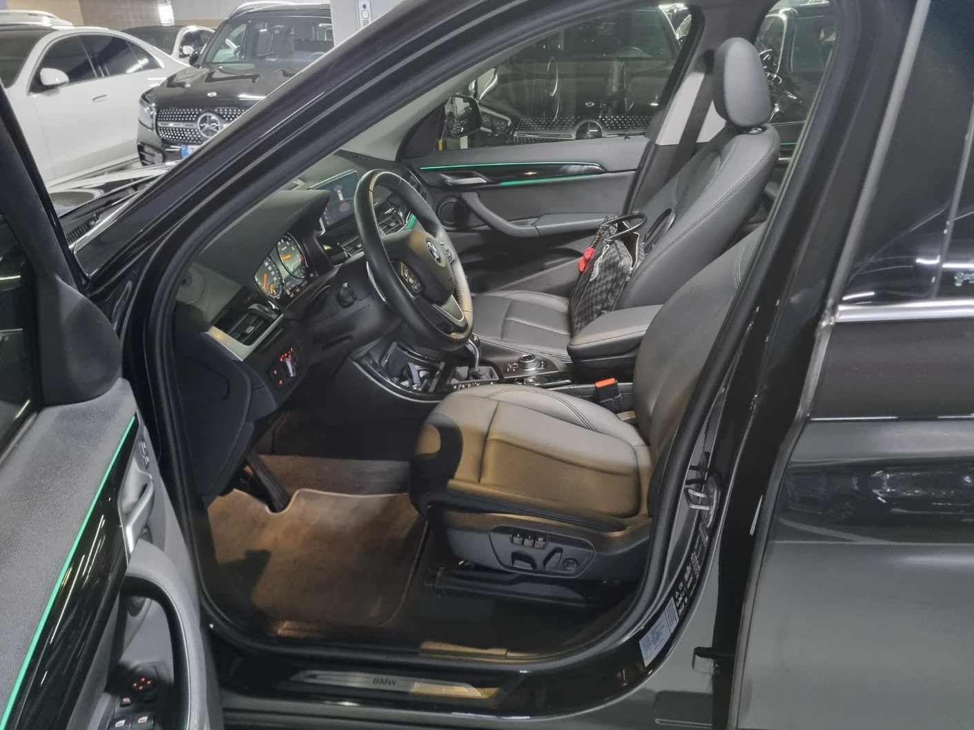 BMW X1 xDrive20i* ЕЛ. БАГАЖНИК* ЛЮК* КРАЙНА ЦЕНА, снимка 9 - Автомобили и джипове - 55243756