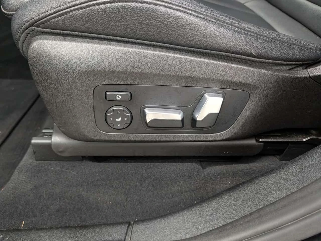 BMW X3 * 30i xDrive30i AWD | LEATHER | HEATED [ "Sunr, снимка 8 - Автомобили и джипове - 56315270