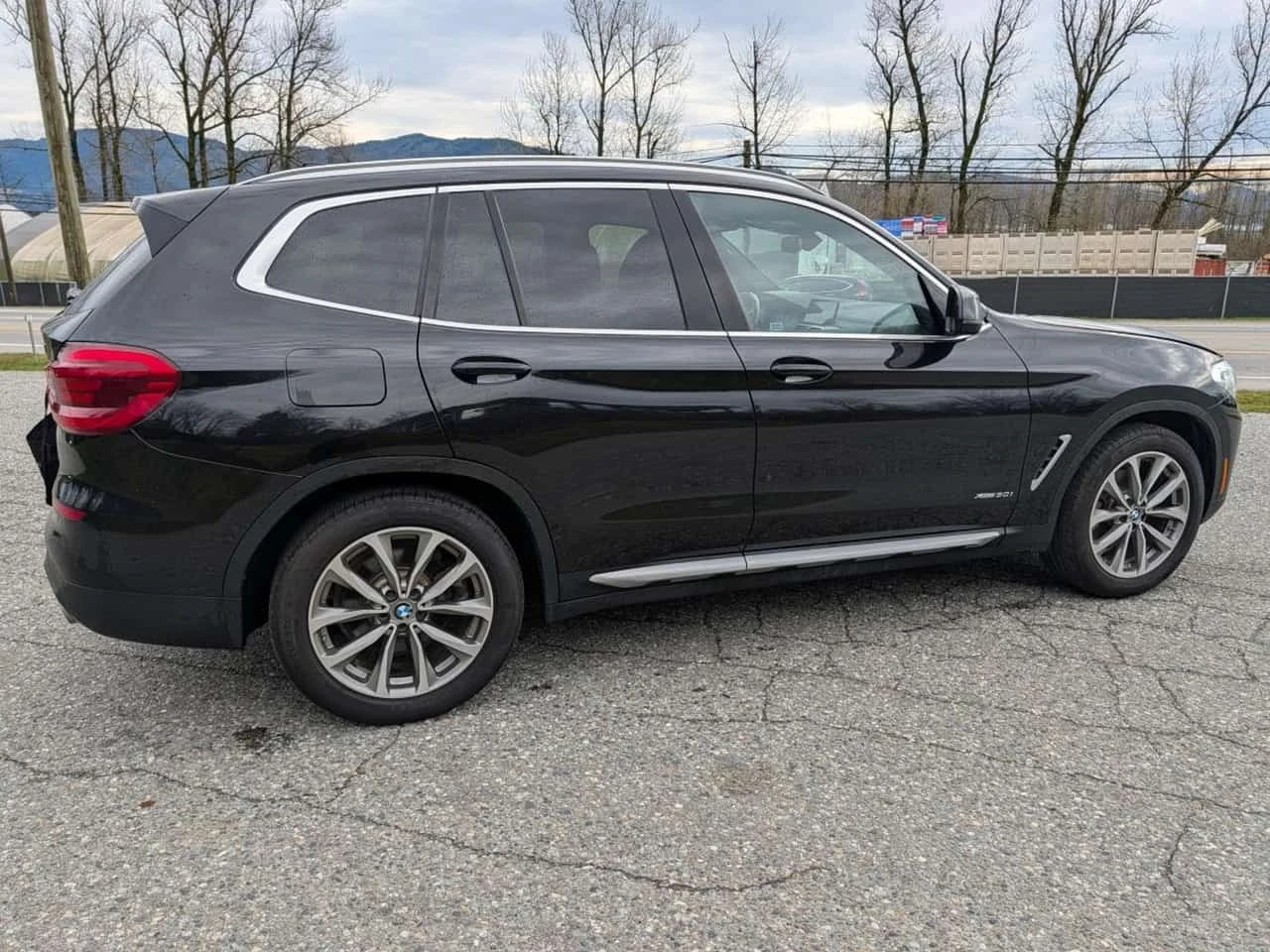 BMW X3 * 30i xDrive30i AWD | LEATHER | HEATED [ "Sunr, снимка 3 - Автомобили и джипове - 56315270