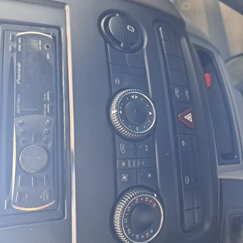 Mercedes-Benz Sprinter 311 646 автоматик , снимка 13 - Бусове и автобуси - 53003551