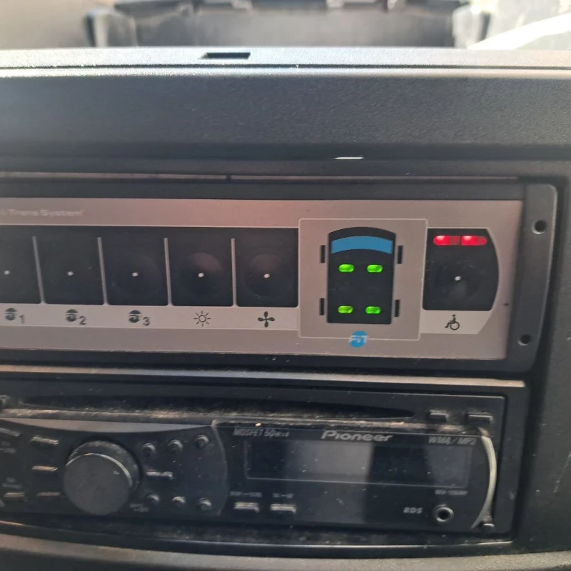 Mercedes-Benz Sprinter 311 646 автоматик , снимка 17 - Бусове и автобуси - 53003551