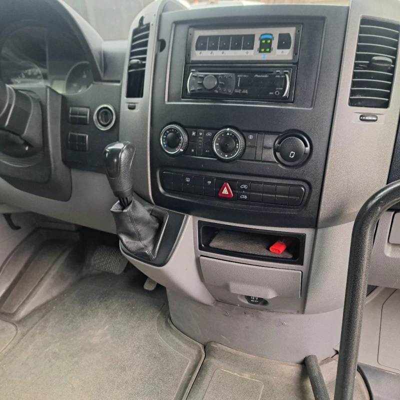 Mercedes-Benz Sprinter 311 646 автоматик , снимка 7 - Бусове и автобуси - 53003551
