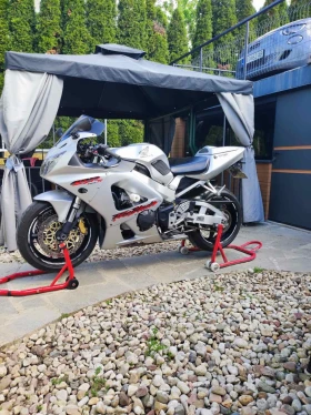 ������ Honda Cbr