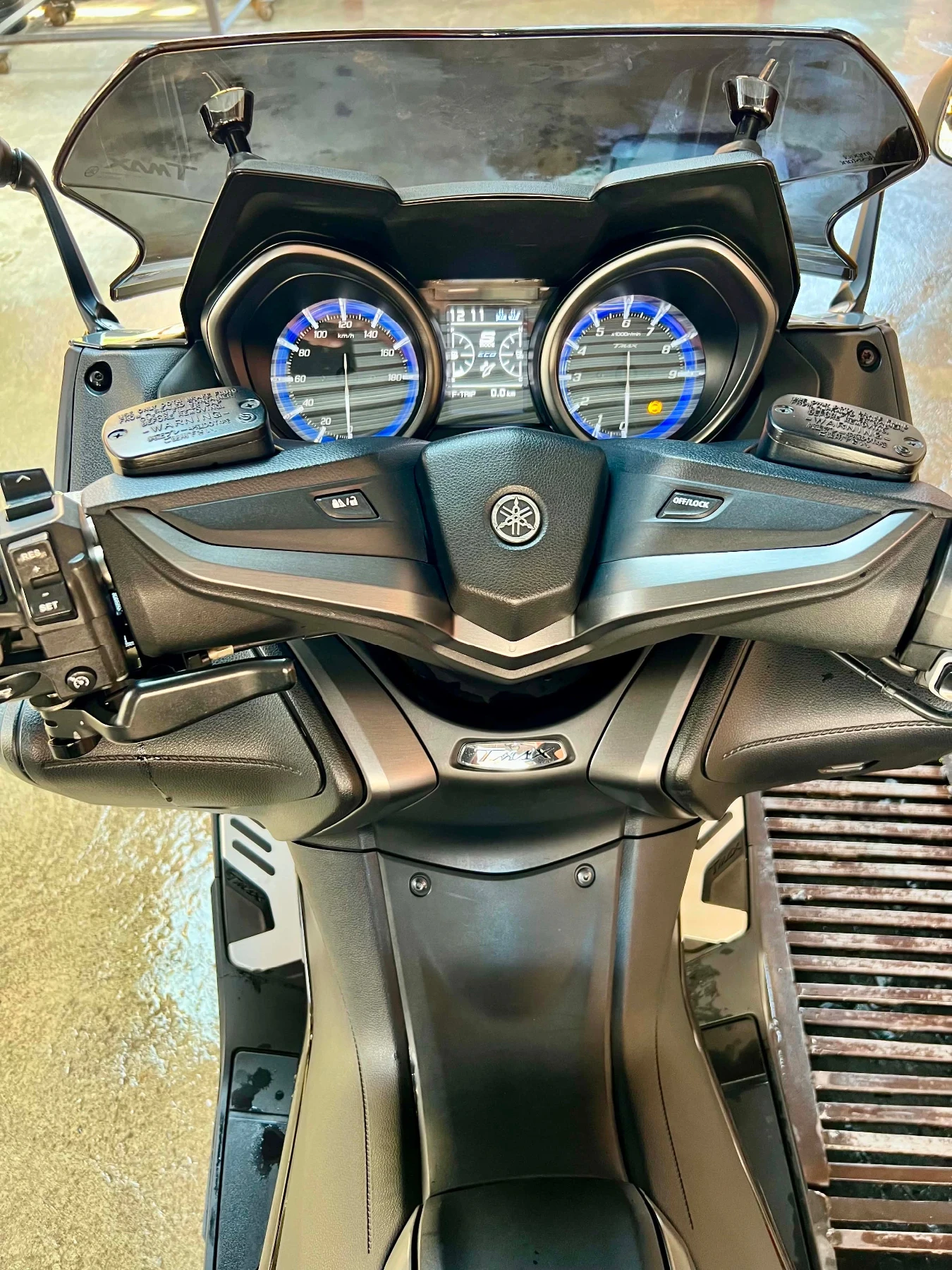 Yamaha T-max, снимка 6 - Мотоциклети и мототехника - 56245261