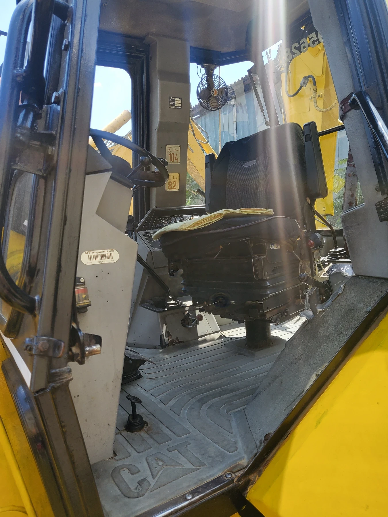 Багер Caterpillar 428B - изображение 2
