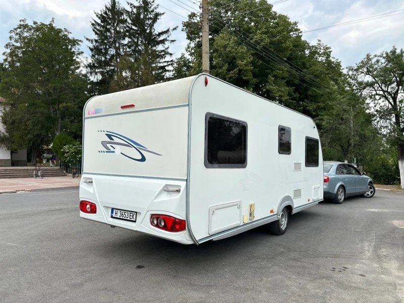 Каравана Adria Adora 2006 Регистрирана!!!, снимка 4 - Каравани и кемпери - 51099977