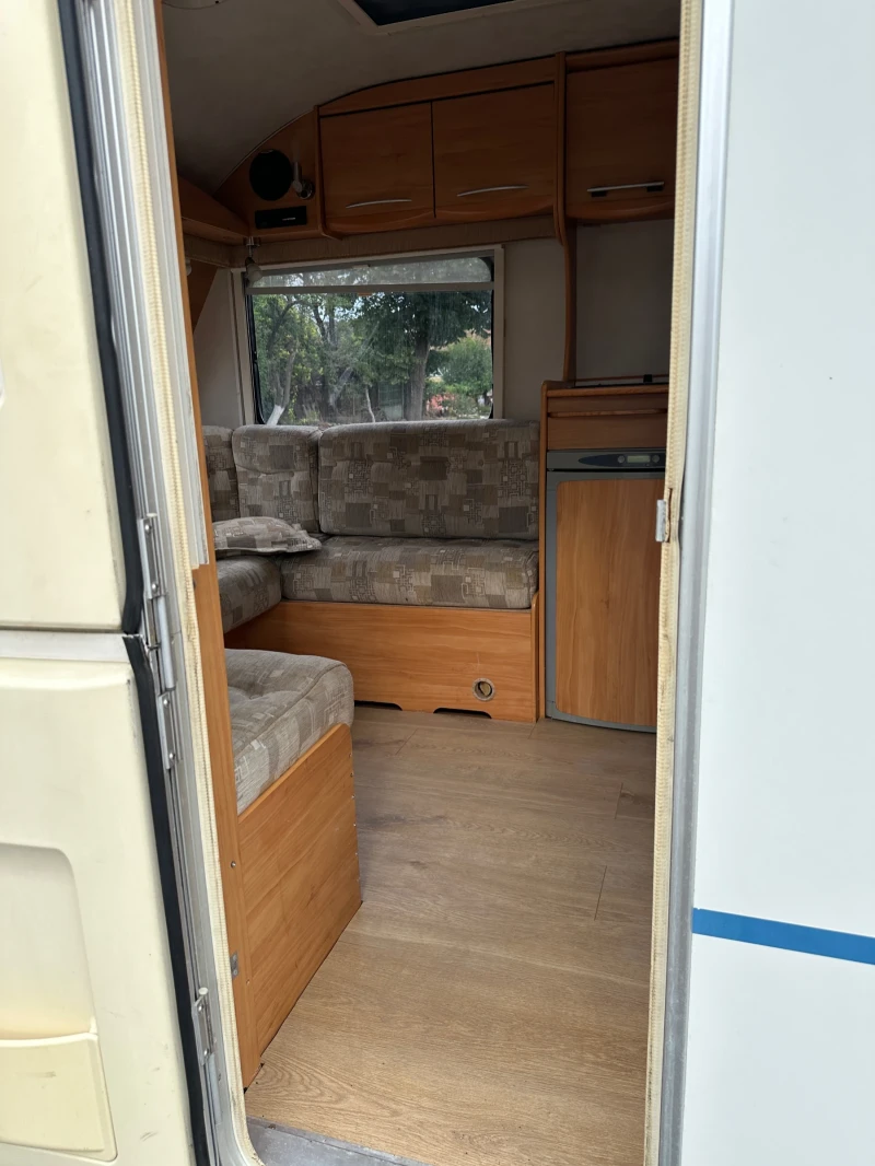 Каравана Adria Adora 2006 Регистрирана!!!, снимка 8 - Каравани и кемпери - 51099977