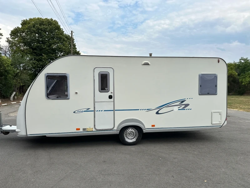 Каравана Adria Adora 2006 Регистрирана!!!, снимка 6 - Каравани и кемпери - 51099977