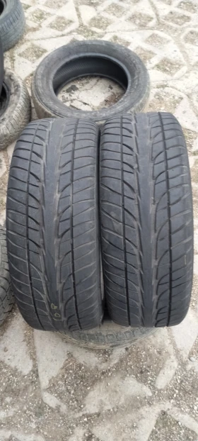 Гуми Летни 205/55R16, снимка 1 - Гуми и джанти - 49104926