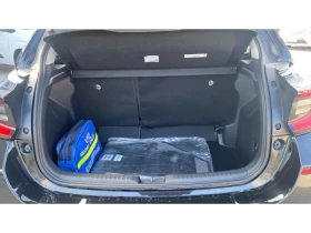 Toyota Yaris 1.5 HSD Chic , снимка 10