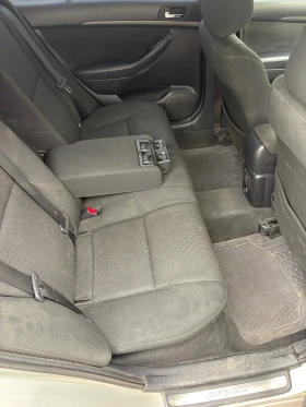 Toyota Avensis 2.2 D4D, снимка 11