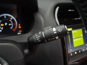 Jaguar XE 20D Portfolio, снимка 17