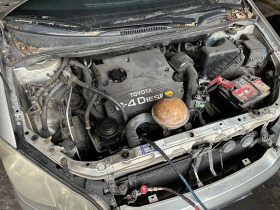 Toyota Avensis verso 2.0 D4D, снимка 8 - Автомобили и джипове - 40163583