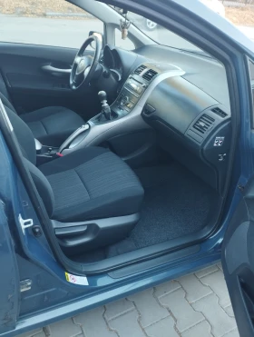 Обява за продажба на Toyota Auris 2.0 D4D ~7 000 лв. - изображение 6