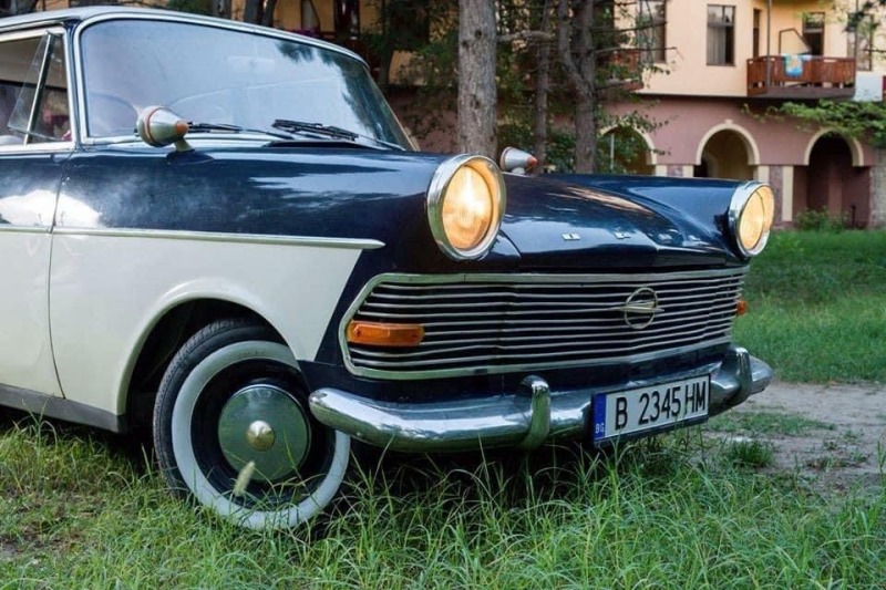 Opel Rekord 1700 Olympia , снимка 2 - Автомобили и джипове - 41464877