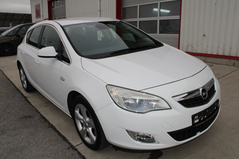 Opel Astra 1.7 Дизел, снимка 3 - Автомобили и джипове - 46355891