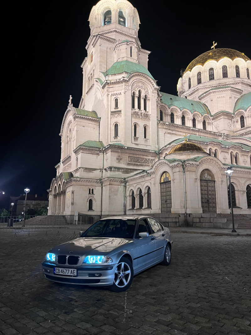 BMW 318, снимка 1 - Автомобили и джипове - 46297172