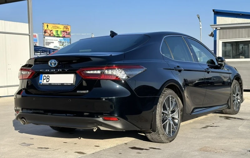 Toyota Camry Luxury, снимка 7 - Автомобили и джипове - 47555471